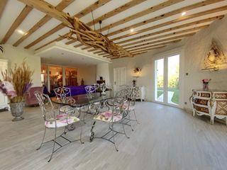  Villa � vendre 8 pi�ces 332 m�