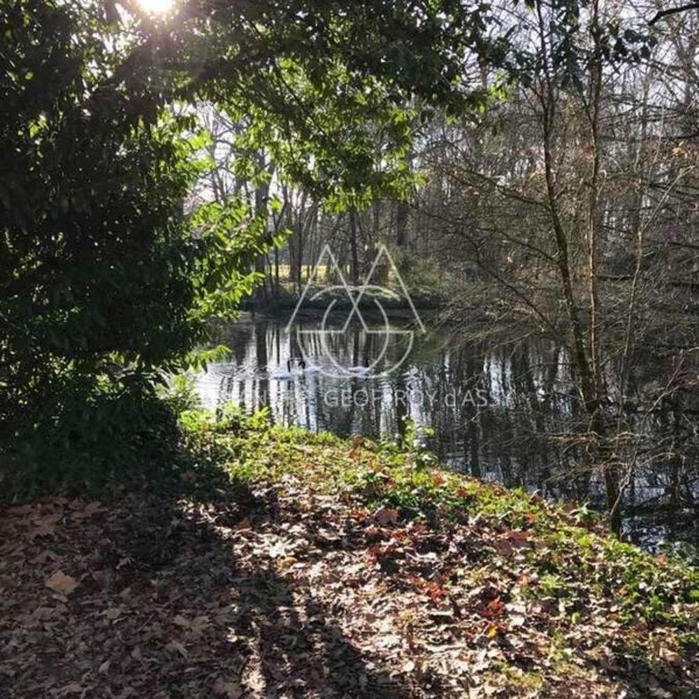 � vendre  Propri�t�/ch�teau Angers (49000)