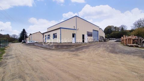 B&acirc;timent de 820m&sup2; 250000 35133 Saint germain en cogles