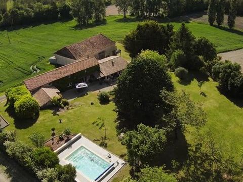   Maison Avec Piscine Allemans 8 pi�ce(s) 205 m2 Maison - 8 pi�ce(s) - 205 m�