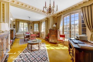  Maison � vendre 10 pi�ces 304 m�