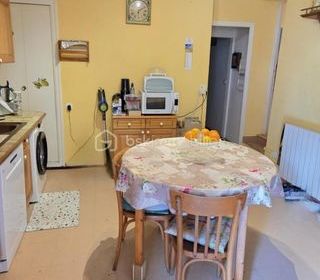  Immeuble � vendre 12 pi�ces 254 m�