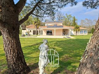  Maison � vendre 6 pi�ces 225 m�