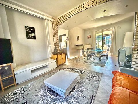   Spacieuse maison avec grand terrain et double �tage - Moli�res-sur-c�ze Maison - 7 pi�ce(s) - 198 m�