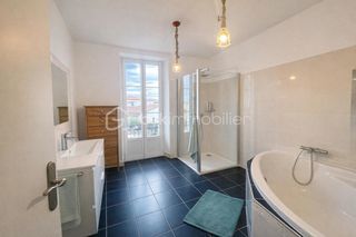  Propri�t�/ch�teau � vendre 8 pi�ces 158 m�