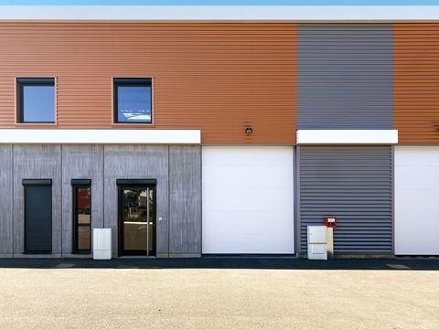 Local d'activit&eacute; + bureaux &agrave; louer MEYZIEU (69), parc majoland, local de 203m2 dont 144m2 d'atelier 1883 69330 Meyzieu