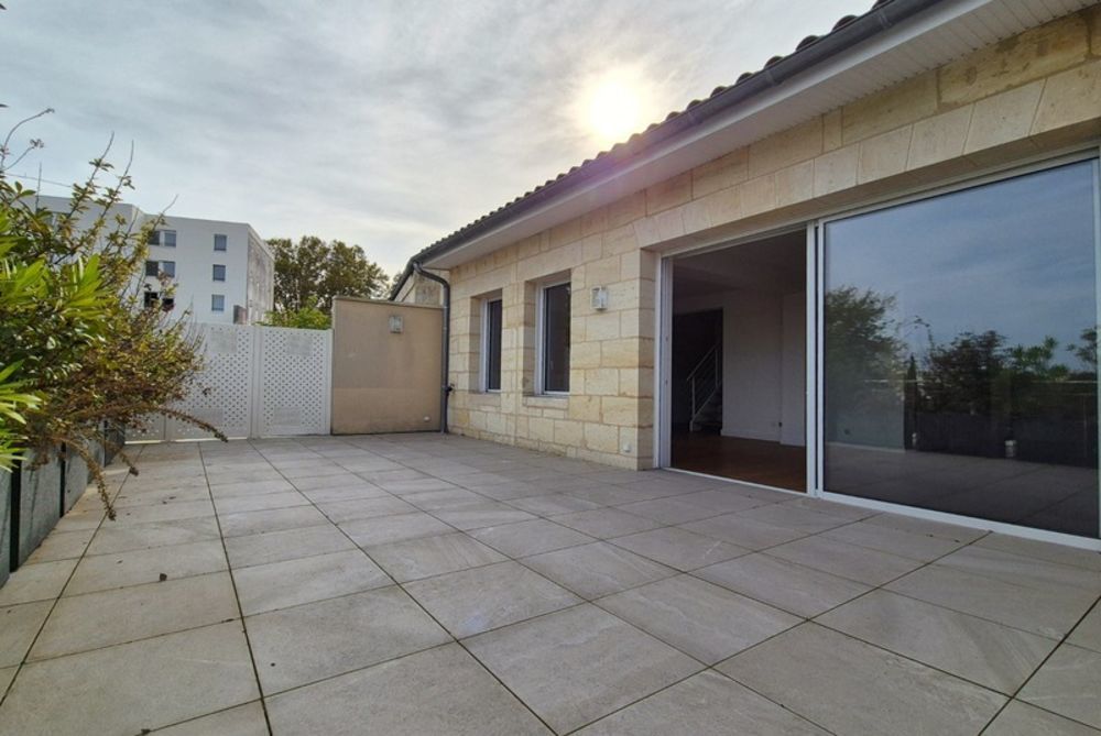 � vendre  Appartement Bordeaux (33800)