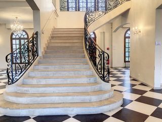  Propri�t�/ch�teau � vendre 15 + pi�ces 850 m�