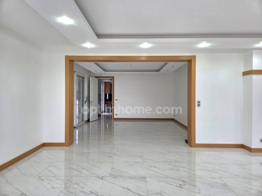 � vendre  Maison Cou�ron (44220)