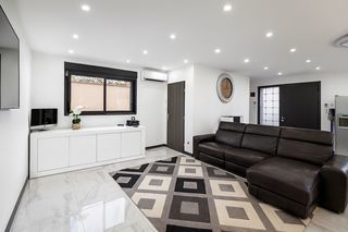  Maison � vendre 8 pi�ces 330 m�