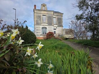  Propri�t�/ch�teau � vendre 5 pi�ces 91 m�