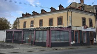  Immeuble � vendre 12 pi�ces 450 m�