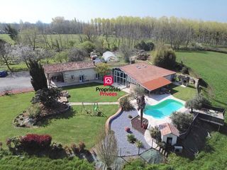  Maison � vendre 8 pi�ces 273 m�