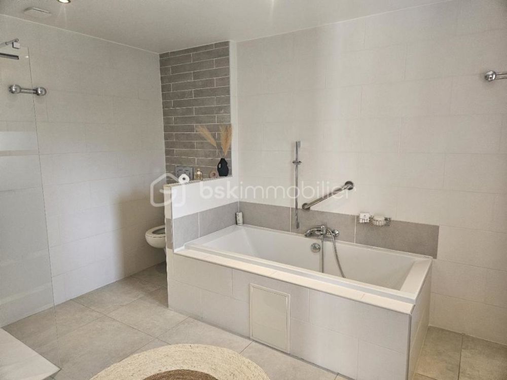 � vendre  Propri�t�/ch�teau Gouvieux (60270)