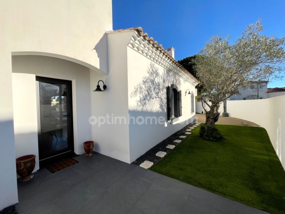 � vendre  Maison Aigues-Mortes (30220)