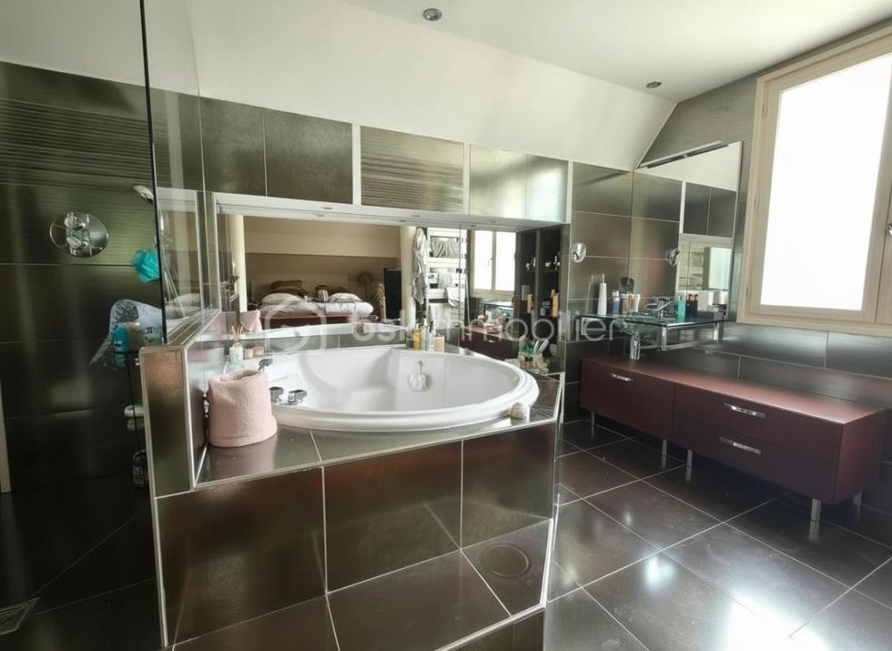 � vendre  Maison Bougival (78380)