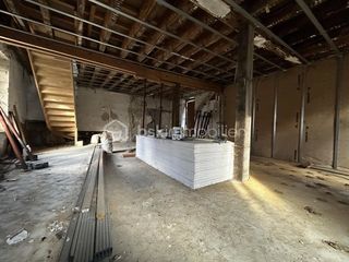  Immeuble � vendre 4 pi�ces 192 m�