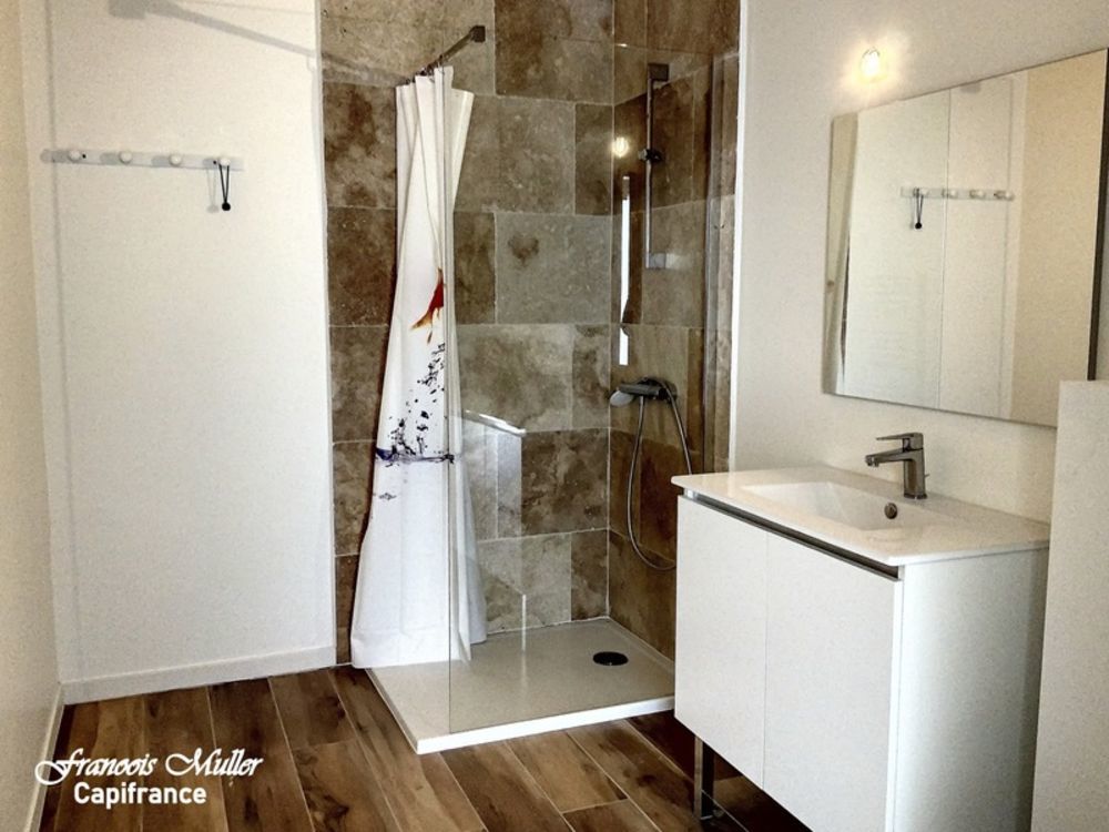 � vendre  Maison Banon (04150)