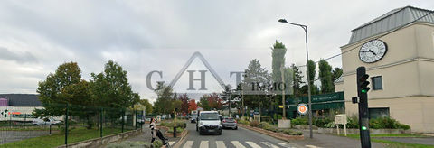 A VENDRE 2400 M&sup2; ENTREPOT ET BUREAUX EN ZI AU BLANC MESNIL 6170000 93150 Le blanc mesnil