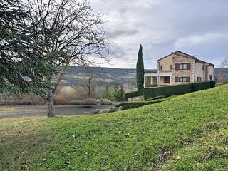  Villa � vendre 7 pi�ces 246 m�