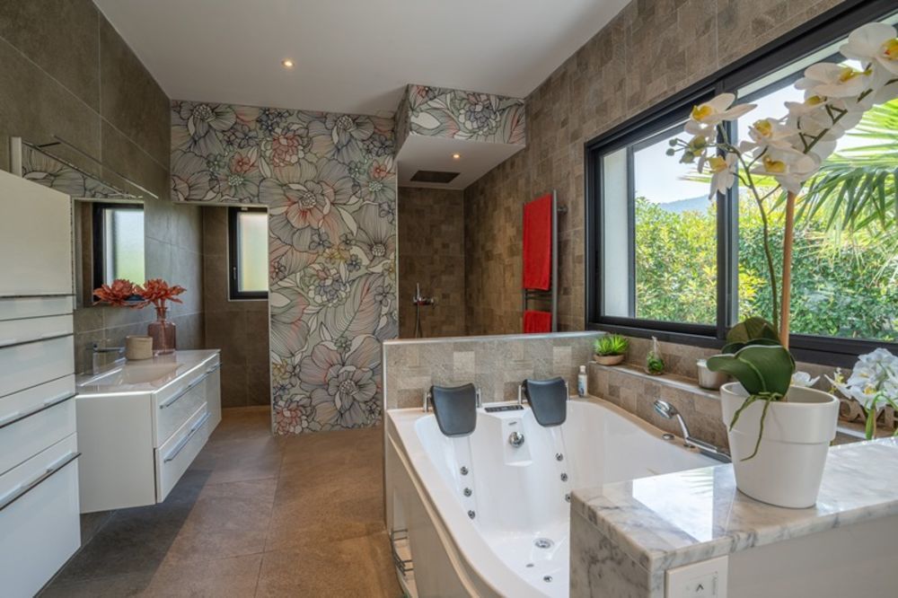 � vendre  Maison Solli�s-Toucas (83210)