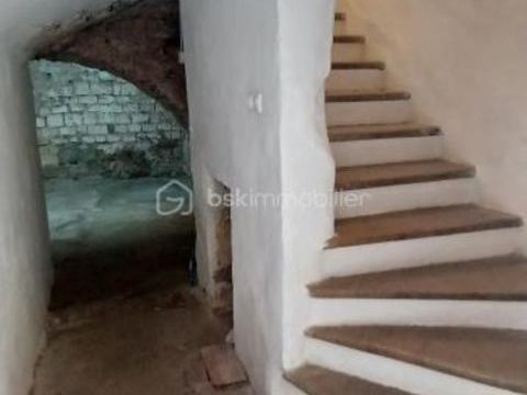   AUTHENTIQUE MAISON DE VILLAGE A VENDRE Maison - 4 pi�ce(s) - 87 m�