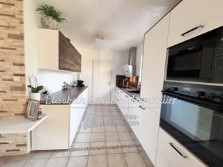  Maison � vendre 8 pi�ces 165 m�