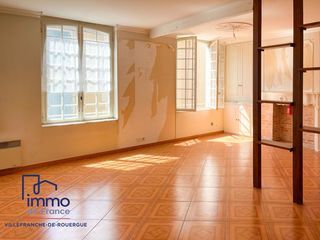  Immeuble � vendre 10 pi�ces 270 m�