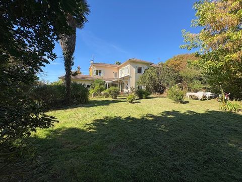   MAISON FAMILIALE 4 PI�CES 143M2 SUR 2780M2 DE TERRAIN EUG�NIE-LES-BAINS Maison - 4 pi�ce(s) - 143 m�
