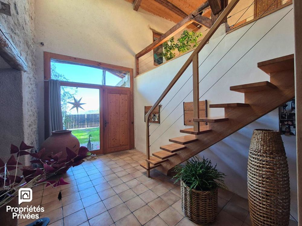 � vendre  Maison Collonges (01550)