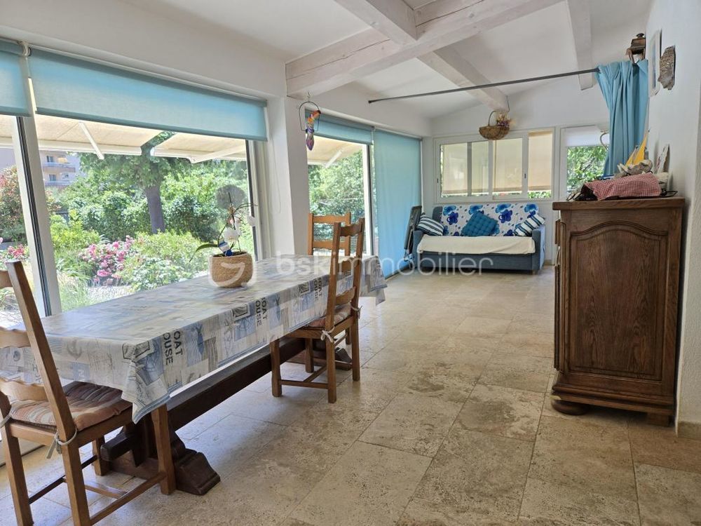 � vendre  Villa Antibes (06600)