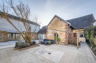  Maison � vendre 10 pi�ces 240 m�