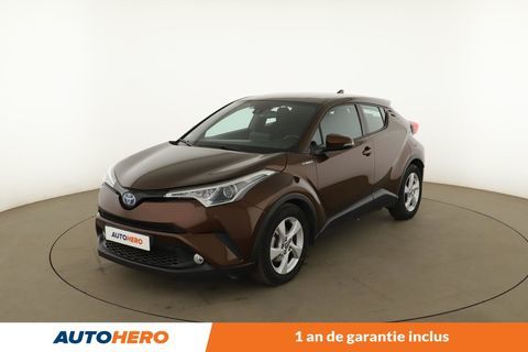 Toyota C-HR 1.8 Hybride Dynamic 122 ch 2018 occasion Issy-les-Moulineaux 92130