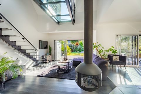   Maison contemporaine de prestige � vendre LARMOR BADEN (56) Maison - 6 pi�ce(s) - 146 m�