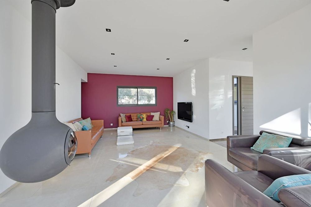 � vendre  Propri�t�/ch�teau N�mes (30000)