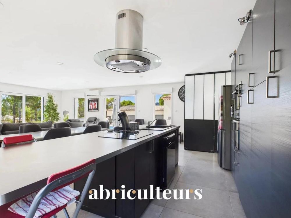 � vendre  Maison Bagnols-en-For�t (83600)