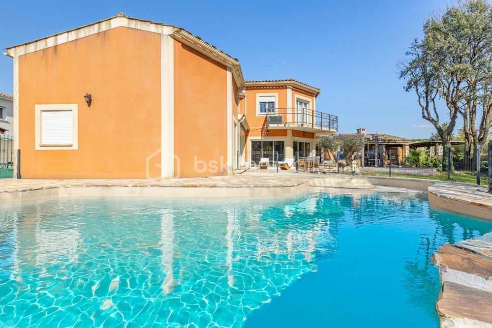 � vendre  Propri�t�/ch�teau Saussines (34160)