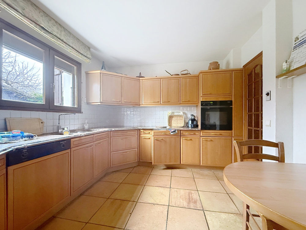 � vendre  Maison Cessy (01170)