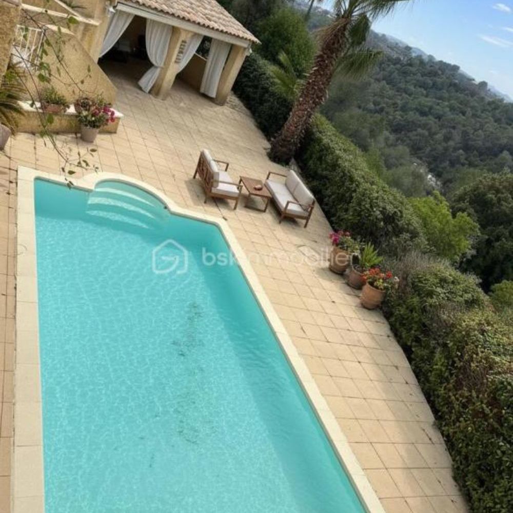 � vendre  Villa La Gaude (06610)