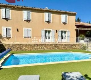  Maison � vendre 7 pi�ces 203 m�