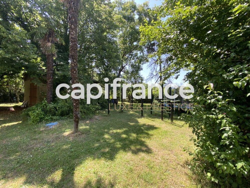 � vendre  Propri�t�/ch�teau Bordeaux (33000)