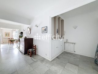  Appartement � vendre 5 pi�ces 136 m�