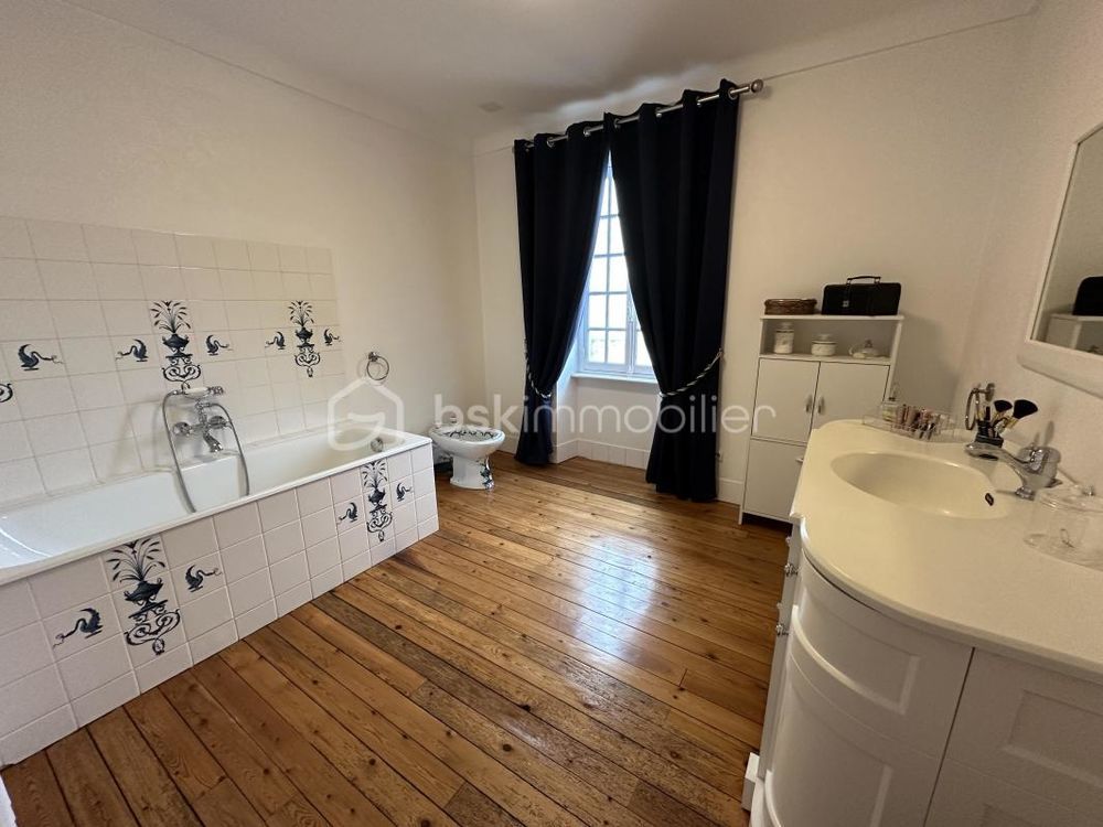 � vendre  Propri�t�/ch�teau Thaon (14610)