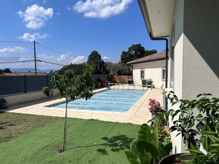  Villa � vendre 6 pi�ces 205 m�