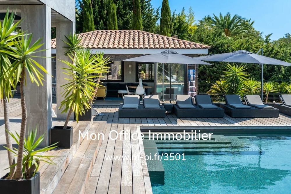 � vendre  Villa Saint-Rapha�l (83700)