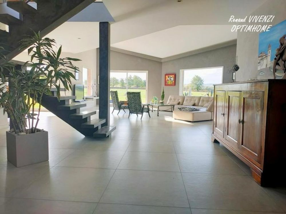 � vendre  Propri�t�/ch�teau Rigarda (66320)