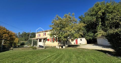   corps de ferme Maison - 6 pi�ce(s) - 142 m�