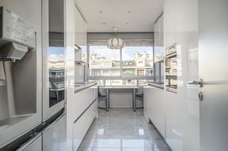  Appartement � vendre 3 pi�ces 121 m�