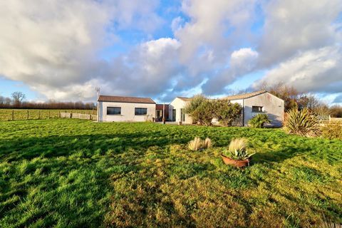   Maison La Chapelle Baton 5 pi�ce(s) 167 m2 Maison - 5 pi�ce(s) - 167 m�