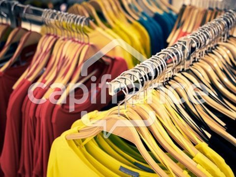 Saint-L&ocirc;, rue pi&eacute;tonne, fonds de commerce v&ecirc;tements et murs commerciaux !!! 280000 50000 Saint lo